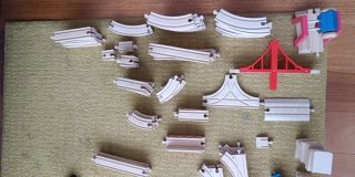 Tren de madera y accesorios