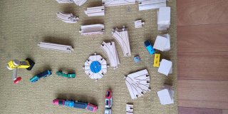 Tren de madera y accesorios
