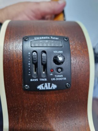 Ukelele Tenor Eléctrico Kala