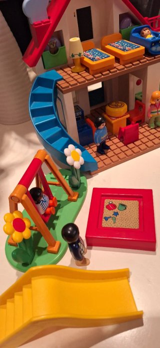 Set Playmobil Casa, Parque y Autobús