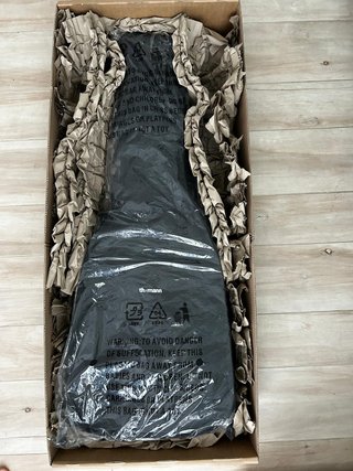 Guitarra Clásica Thomann 4/4 + Funda + Afinador