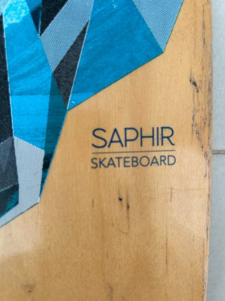 Skateboard con diseño de diamante