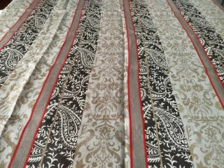 Tela de Lino con Estampado Clásico