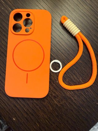 Funda iPhone 16 pro Naranja + Lanyard