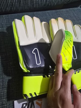 Guantes de Portero Rinat Kancerbero Quantum