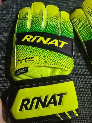 Guantes de Portero Rinat Kancerbero Quantum