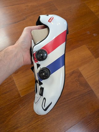 NUEVAS Zapatillas EKOI talla 44
