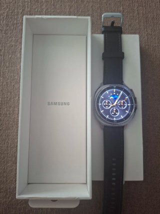 Reloj inteligente Samsung Galaxy Watch8 Classic co