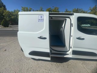 ISOTERMO NUEVO A ESTRENAR Opel Combo