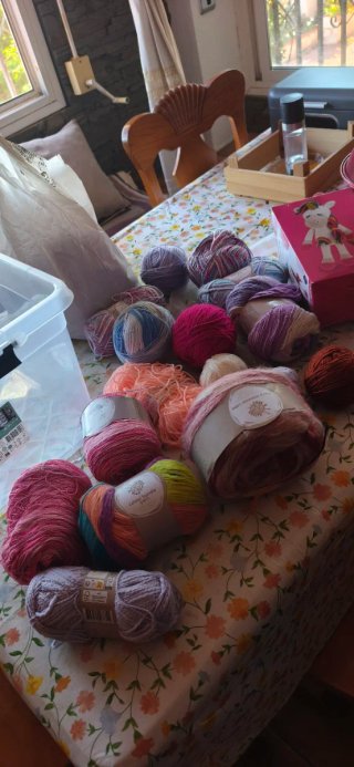 Pack Ovillos Lana Varios Colores Dispongo de 147