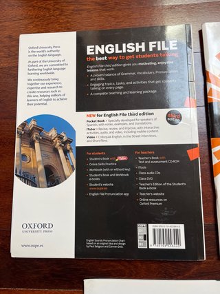 English File Upper-intermediate. Student's book