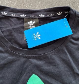 Maglietta Adidas logo San Valentino Nera