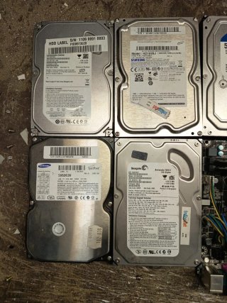 Lote de 5 Discos Duros y Placa Base