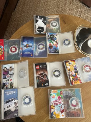 Lote 10 Giochi PSP: FIFA 12, LittleBigPlanet, Drag