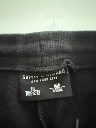 Pantalón Chándal Cargo Negro Supply