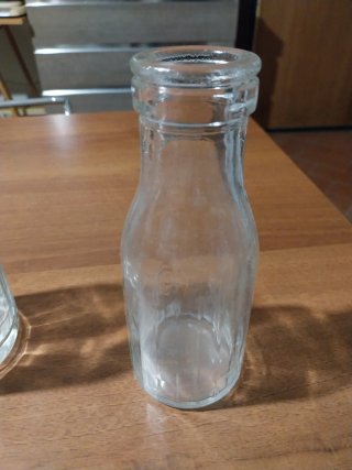 Coppia bottiglie latte vintage 0,5L e 0,25L