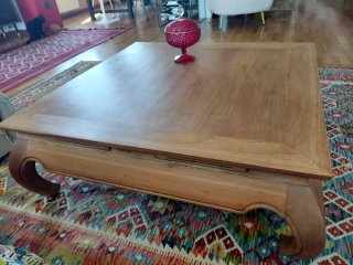 Mesa estilo indonesiano de teka