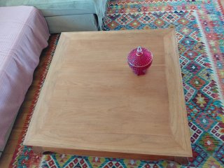 Mesa estilo indonesiano de teka