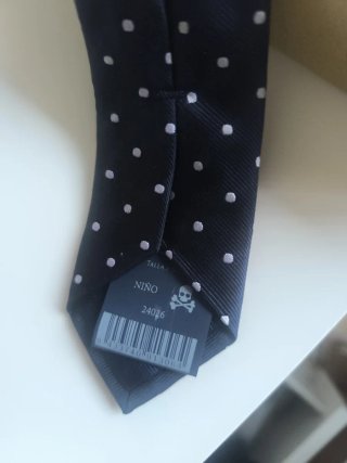 Corbata Scalpers azul con lunares blancos