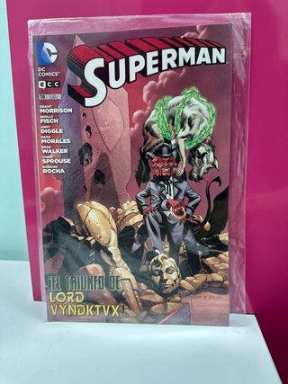 Cómic Superman: El triunfo de Lord Vyndktvx  n.16