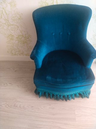 Butaca de terciopelo azul