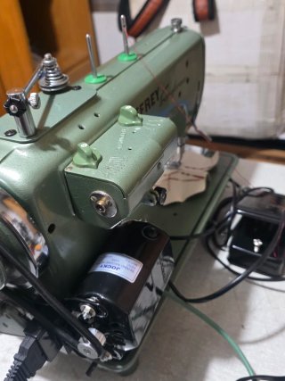 Máquina de coser Refrey Transforma