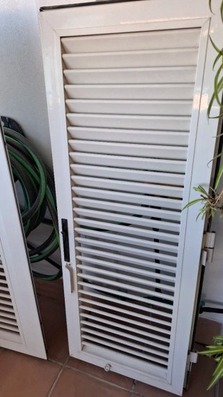 2 Persianas de Aluminio Blancas