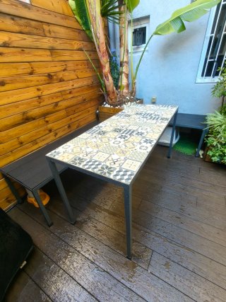Mesa y 2 bancos exterior