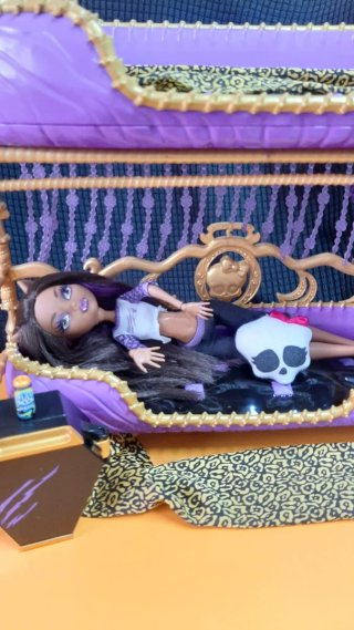 Monster High Clawdeen Dead Tired y Litera.1°G