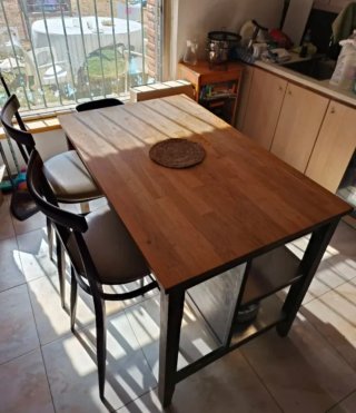 Taburetes Ikea Metálicos Beige y Negro
