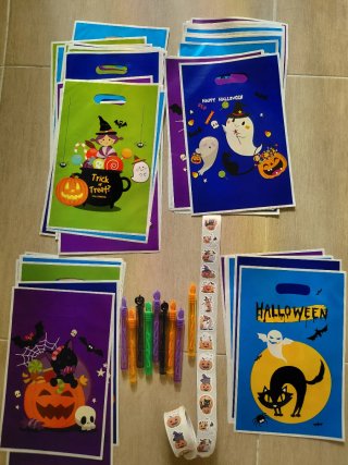 Artículos de Halloween: Bolsas y Adornos