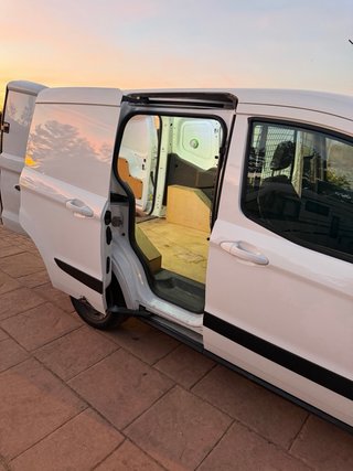 Ford Transit Courier 2018
