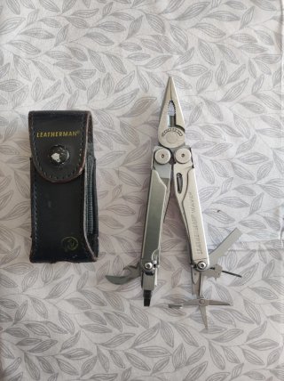 Leatherman Wave con funda