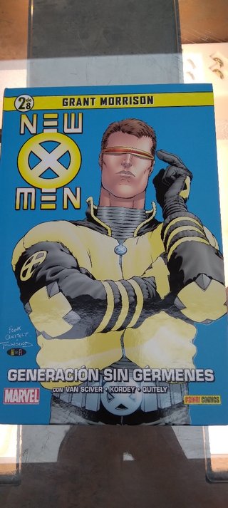 Cómic New X Men: Generación sin gérmenes 2/8