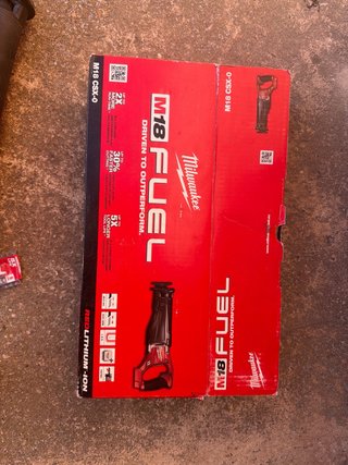 Sierra de Sable Milwaukee M18 FUEL