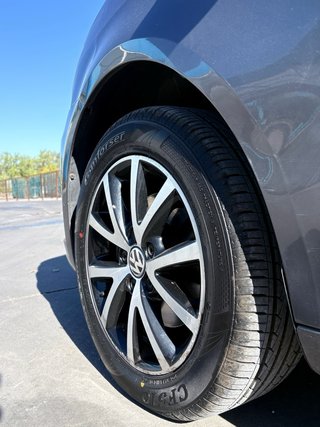Volkswagen Touran 2012