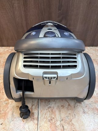 Aspirador Sin Bolsa Ufesa Cycletron 2000W