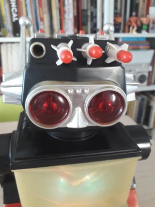 Robot Saturn Kamco 1981