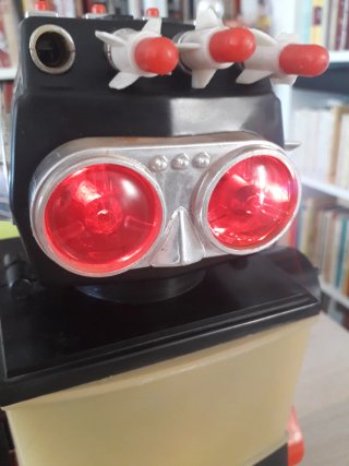 Robot Saturn Kamco 1981