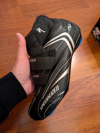 NUEVAS Zapatillas SPECIALIZED DEFROSTER talla 41