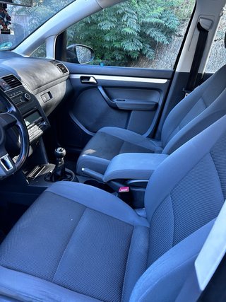 Volkswagen Touran 2011