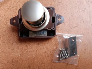 Cerradura botón autocaravana nueva a estrenar