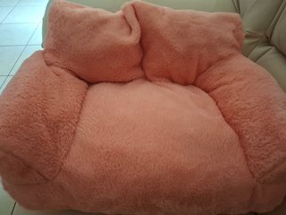 Cuccia per cane o gatto rosa