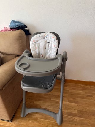 Trona para bebé gris