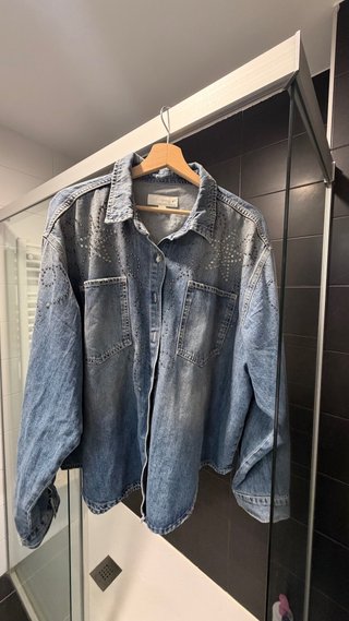 Camisa vaquera XXL con tachuelas