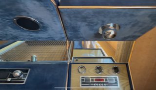 Dormitorio Vintage Radio y Luces