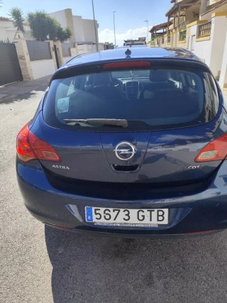 Opel Astra 2009
