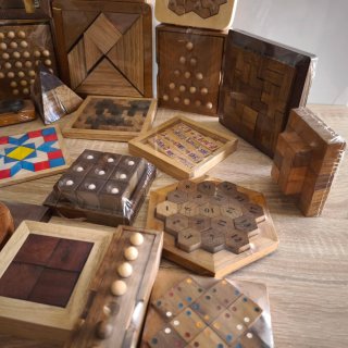 Set de 24 Juegos de Ingenio de Madera Precintados