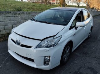 Toyota 19167 faro 8596747010 prius plug-in hybrid