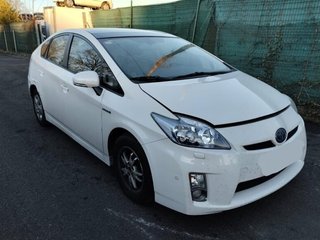 Toyota 19167 faro 8596747010 prius plug-in hybrid